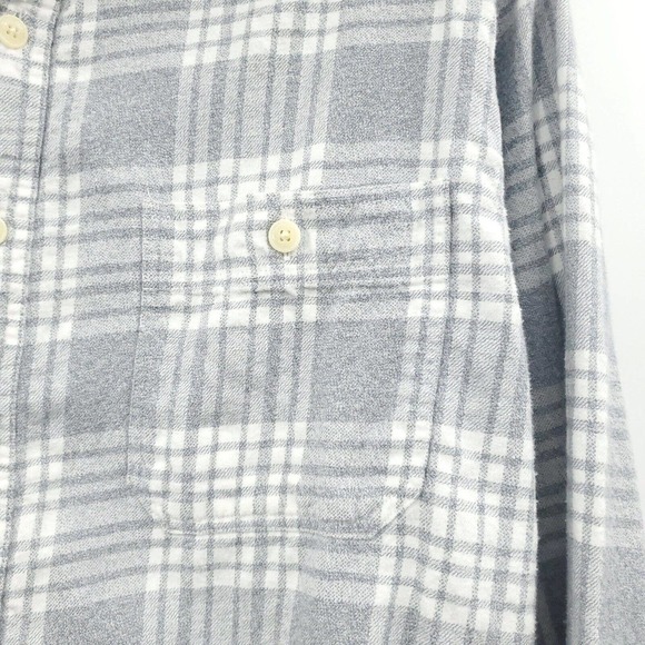 J Crew 100% Cotton Flannel Plaid Gray Button Down Shirt Large - Picture 4 of 12